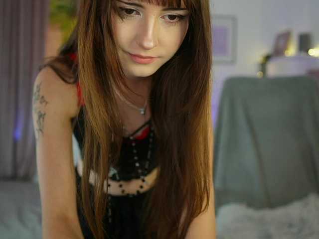 EllaYoung live cam on BongaCams