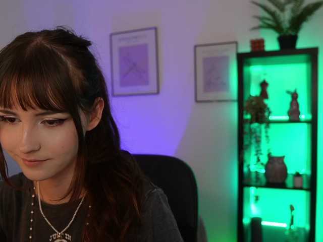 EllaYoung