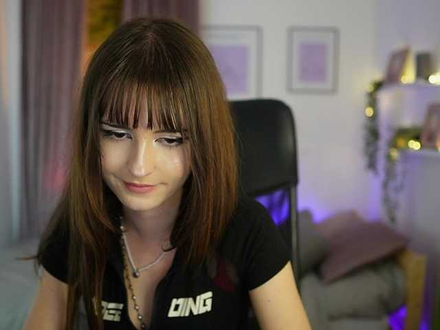 EllaYoung