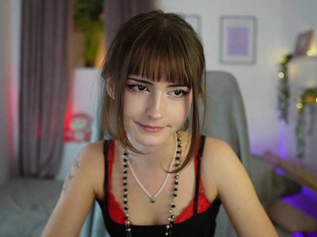 EllaYoung