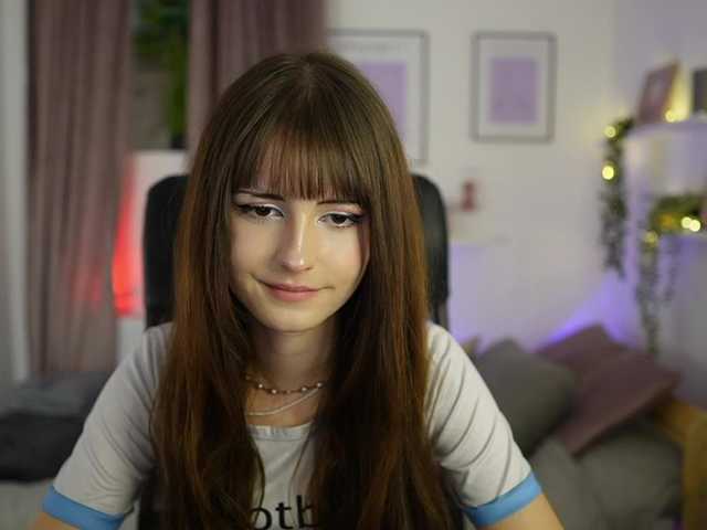 EllaYoung