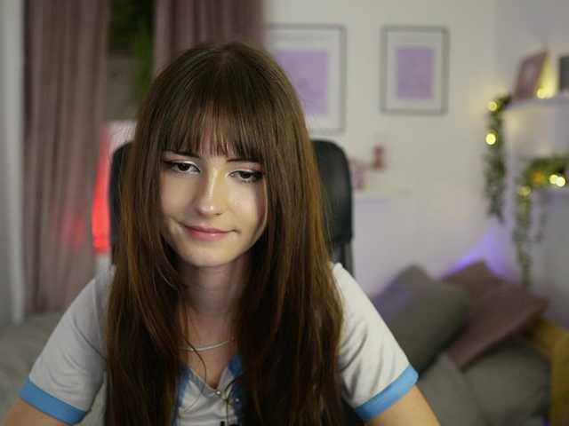EllaYoung