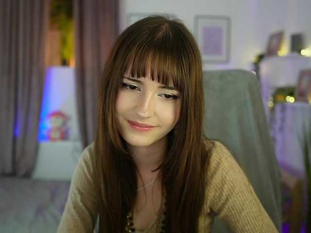 EllaYoung live cam on BongaCams