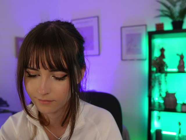 EllaYoung