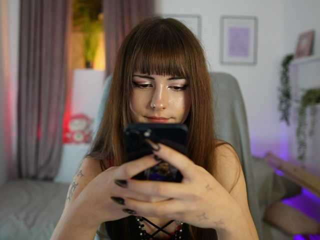 EllaYoung