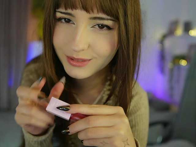 EllaYoung live cam on BongaCams