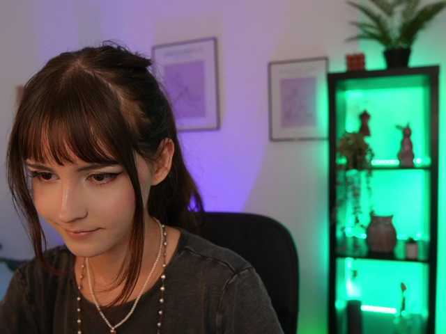 EllaYoung