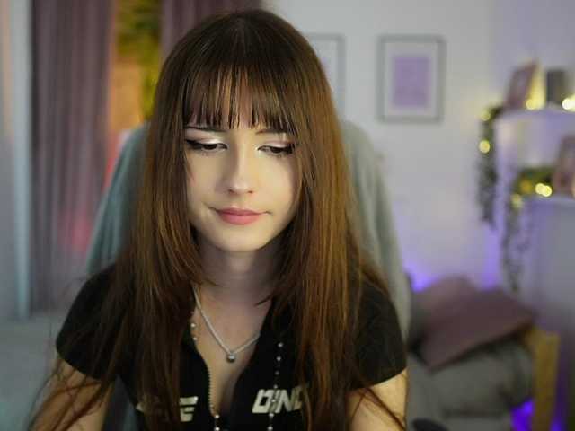 EllaYoung