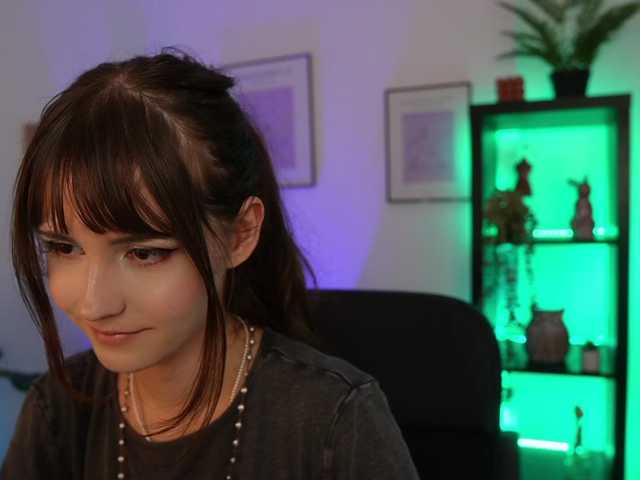 EllaYoung