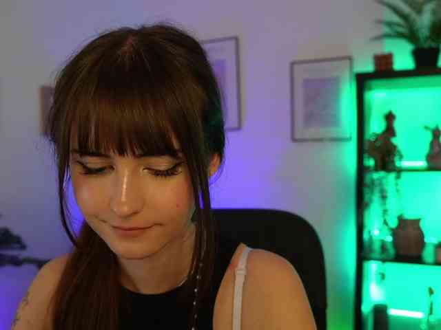 EllaYoung