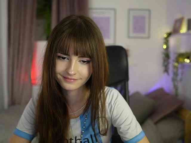 EllaYoung