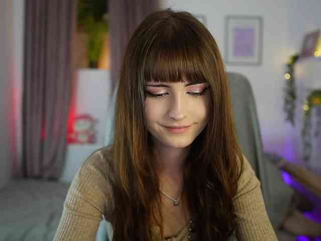 EllaYoung