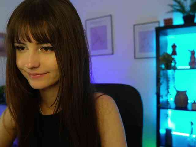 EllaYoung