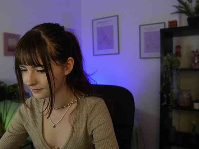 EllaYoung