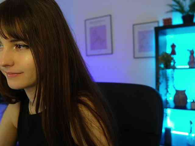EllaYoung