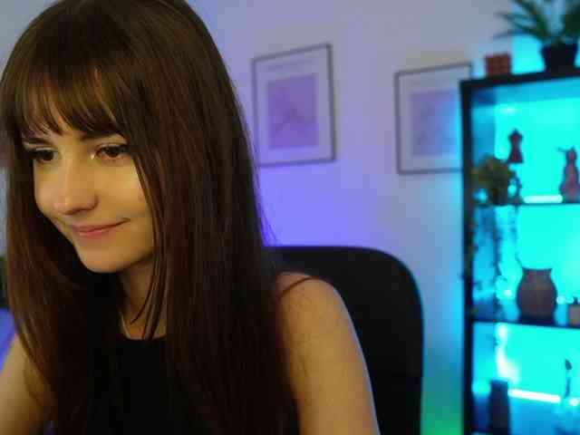 EllaYoung