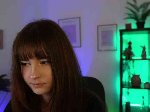EllaYoung