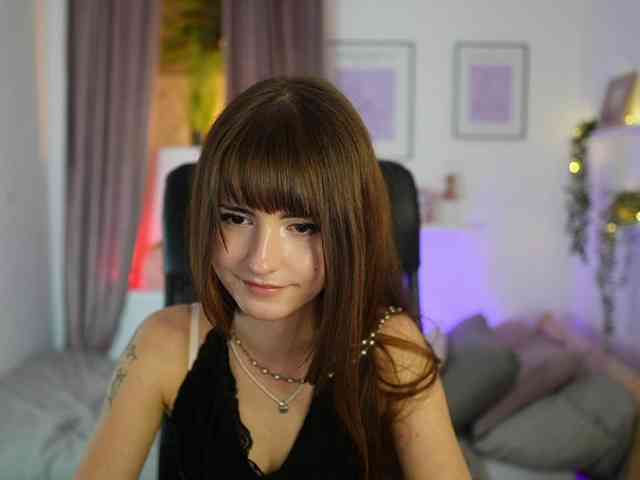 EllaYoung