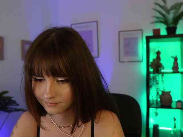 EllaYoung