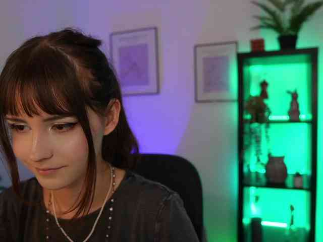 EllaYoung