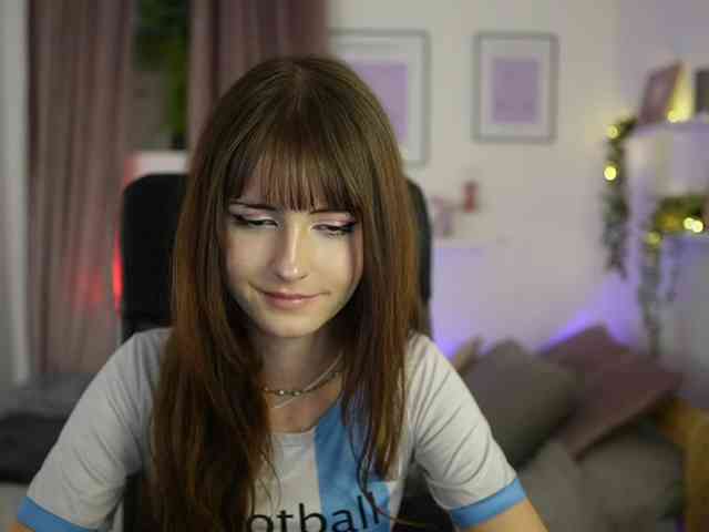 EllaYoung
