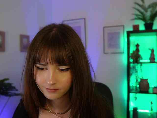 EllaYoung