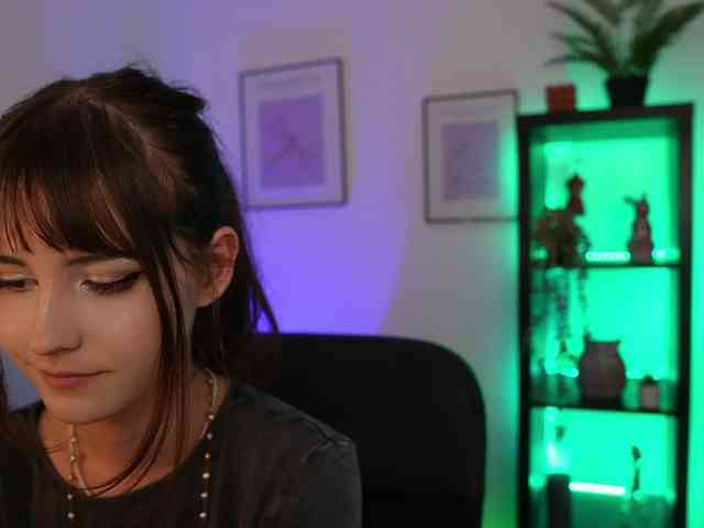 EllaYoung