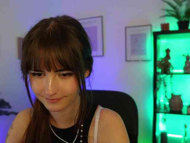 EllaYoung