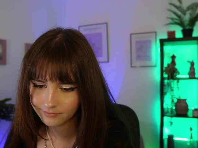 EllaYoung