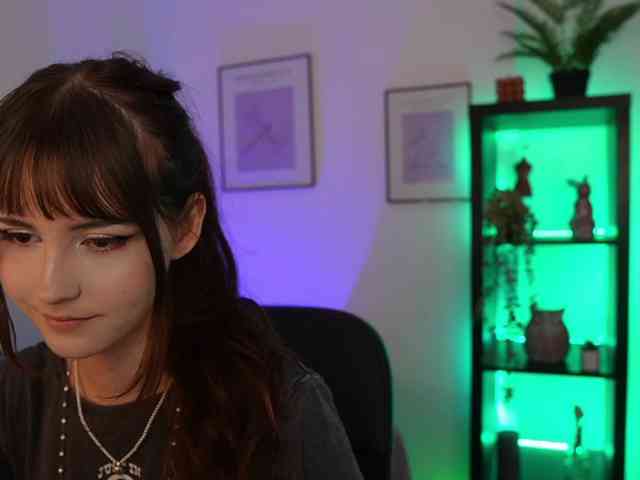 EllaYoung
