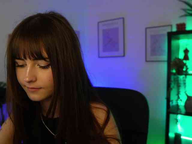EllaYoung