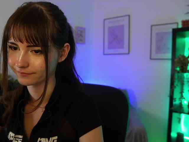 EllaYoung