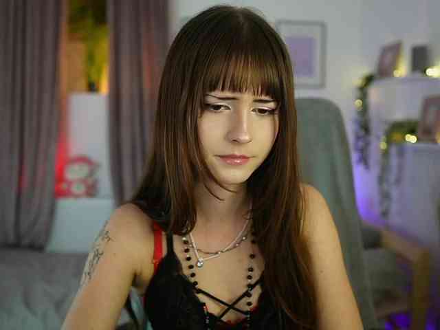 EllaYoung