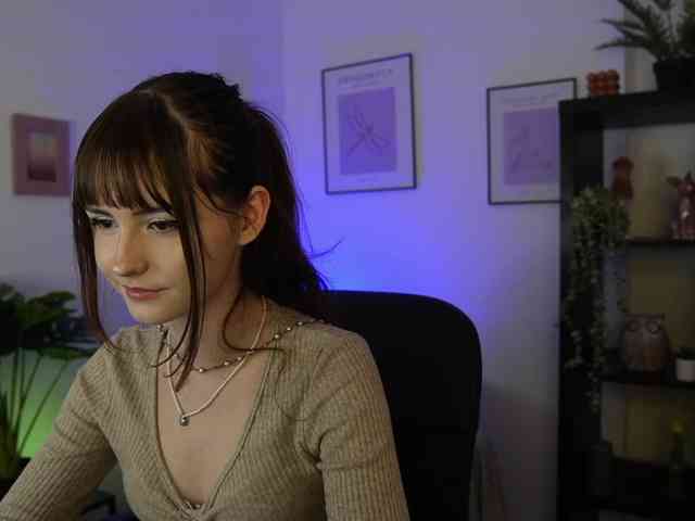 EllaYoung