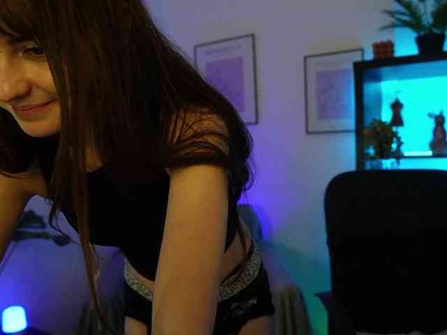 EllaYoung
