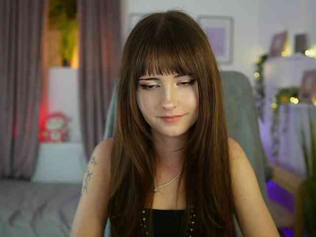 EllaYoung