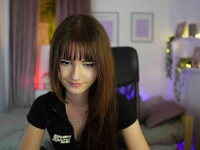 EllaYoung