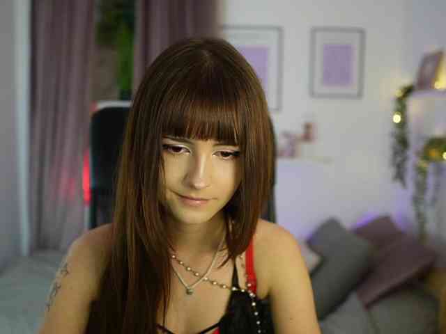 EllaYoung