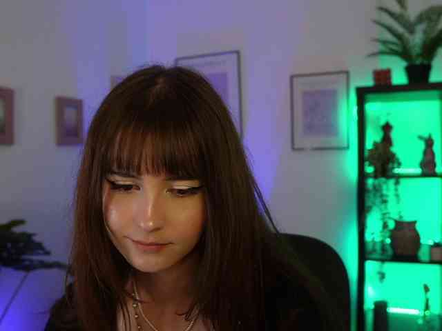 EllaYoung