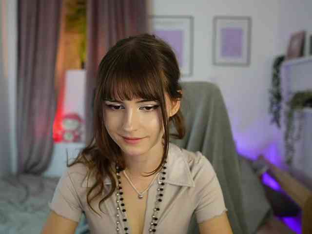 EllaYoung