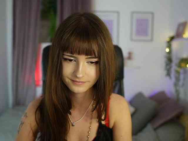 EllaYoung