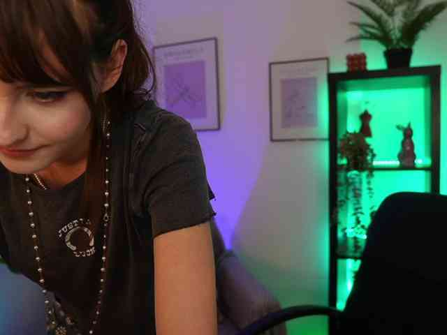 EllaYoung
