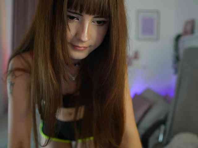 EllaYoung