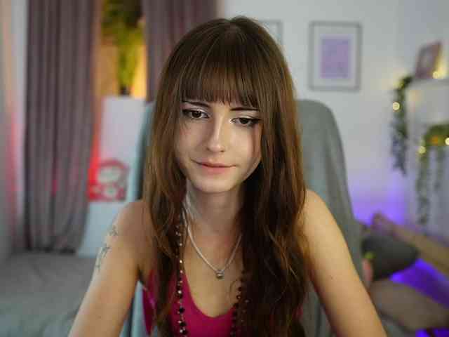 EllaYoung