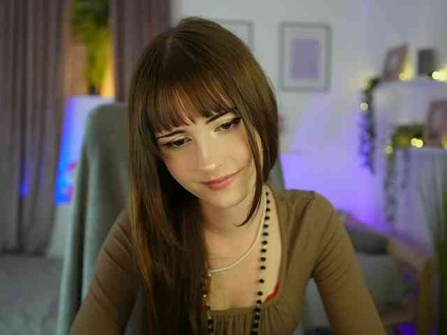EllaYoung