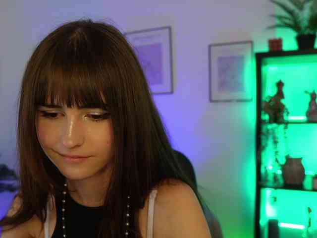 EllaYoung