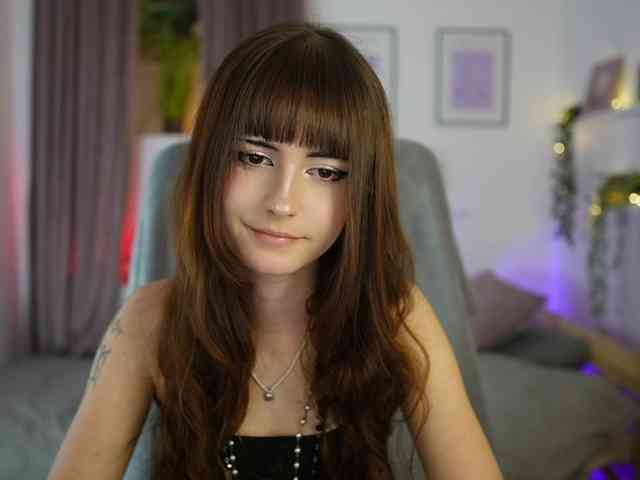 EllaYoung