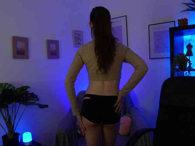 EllaYoung