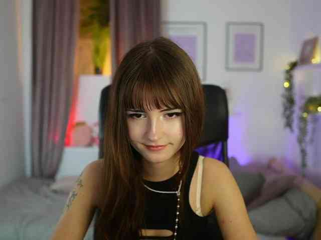 EllaYoung