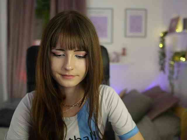 EllaYoung